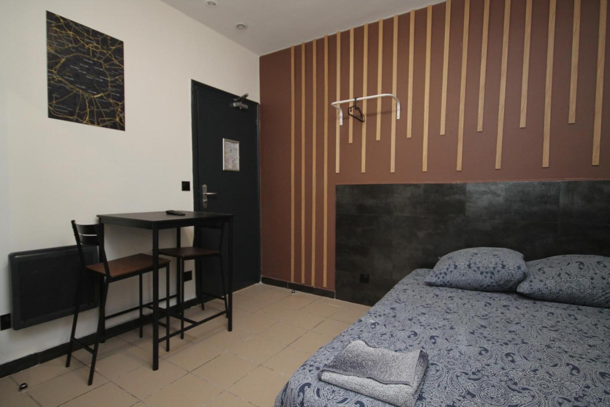 09 - Chambre Proche Paris Et Transports Avec Tv Wifi Saint-Denis  Exterior photo